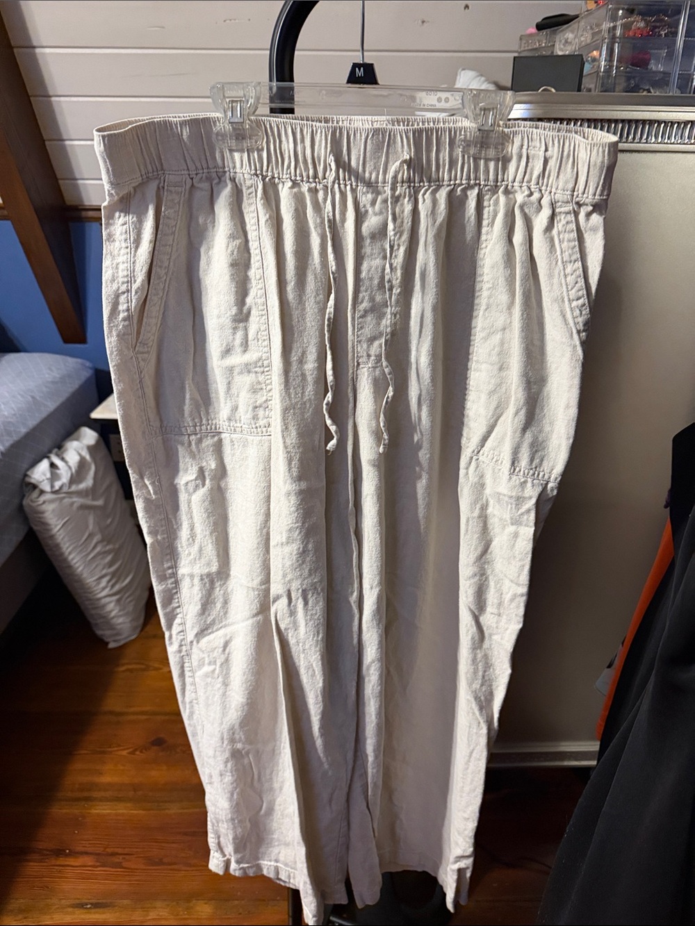 Women’s Elastic Waist Cargo Pants - Cream